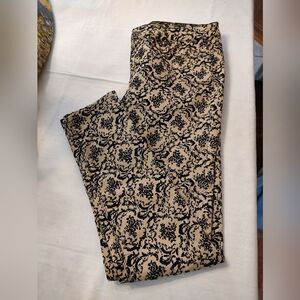 Haute Monde Black and Tan Patterned flocked Pants. Size 9.